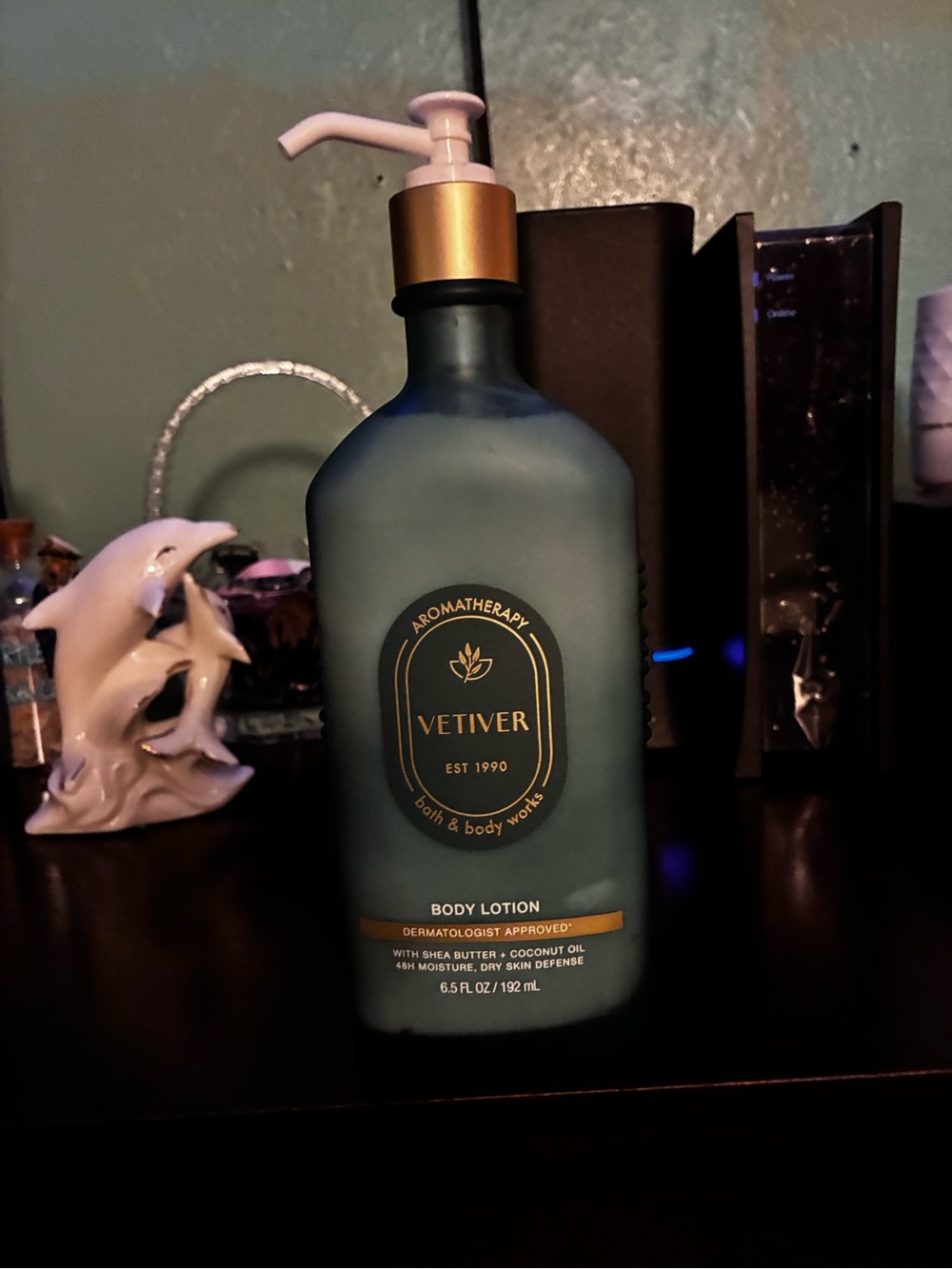 Bath & Body Works Vetiver Body Lotion - Teal with Gold Pump